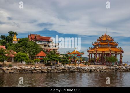 Temple de Koh Loy à Siracha en Thaïlande Banque D'Images