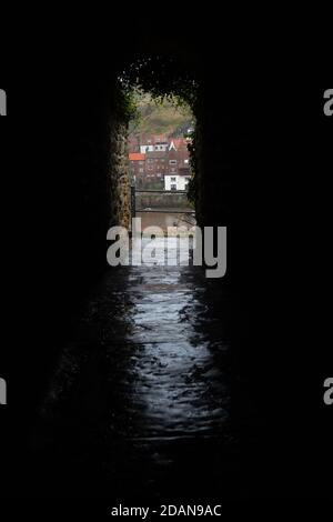 Tunnel hurlant (tunnel Dracula) Whitby, North Yorkshire, Royaume-Uni Banque D'Images