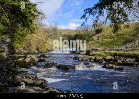 Rivière Twiss au-dessus de la partie de la force Thornton des chutes Ingleton piste Banque D'Images