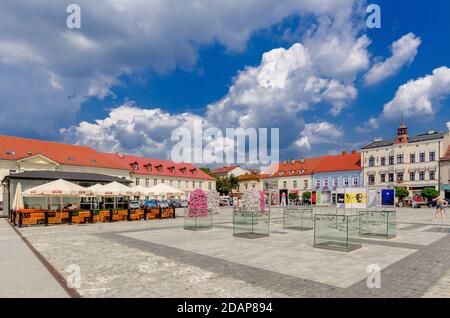 OSWIECIM, PROVINCE DE LA POLOGNE, POLOGNE; ger.: Auschwitz. Place principale du marché. Banque D'Images