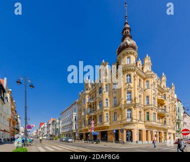 BYDGOSZCZ, PROVINCE DE KUYAVIAN-POMÉRANIE, POLOGNE: Rue Gdanska, quartier central. Banque D'Images