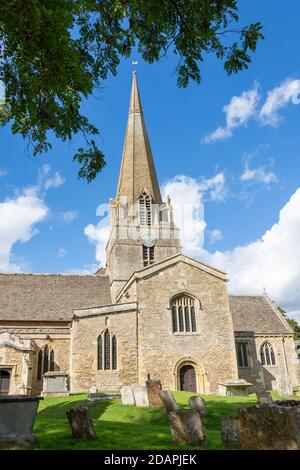 Église Sainte-Marie-la-Vierge, Church Street, Bampton, Oxfordshire, Angleterre, Royaume-Uni Banque D'Images