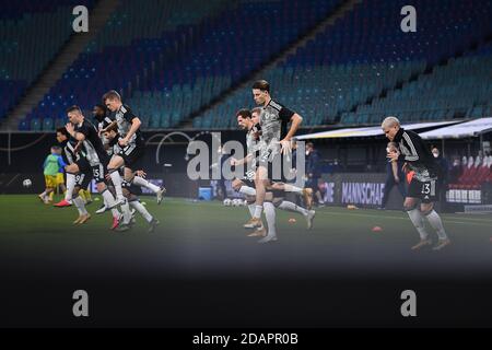 Leipzig, Allemagne. 14 novembre 2020. Les joueurs de l'équipe allemande s'échauffent. GES/football/UEFA Nations League: Allemagne - Ukraine, 11/14/2020 football/football: UEFA Nations League: Allemagne contre Ukraine, Leipzig, 14 novembre 2020 | usage dans le monde crédit: dpa/Alay Live News Banque D'Images