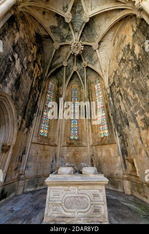 Le roi Duarte et la tombe de la reine Leonor de Aragon, chapelles imparfaites ou inachevées, le monastère dominicain de Batalha ou Saint Marie du monastère de la victoire Banque D'Images