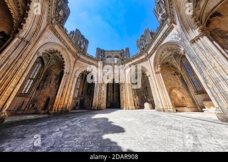 Chapelles imparfaites ou non finies, vue d'en dessous, Monastère dominicain de Batalha ou Saint Mary du Monastère de la victoire, Batalha, quartier Leiria Banque D'Images