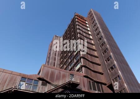 Bâtiment de bureau avec façade en acier corten, couche de rouille, Landesbetrieb IT.Rhénanie-du-Nord-Westphalie, architecte Gottfried Boehm, Düsseldorf Banque D'Images