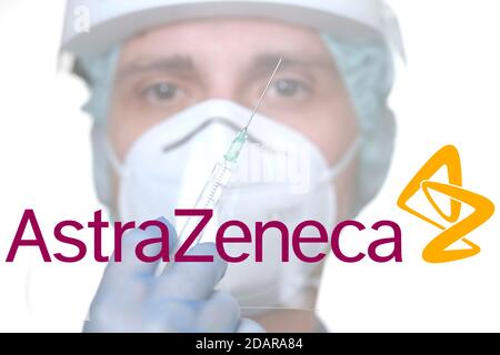 Symbole photo vaccin Corona de la société ASTRAZENECA, homme avec seringue, crise corona, Bade-Wurtemberg, Allemagne Banque D'Images