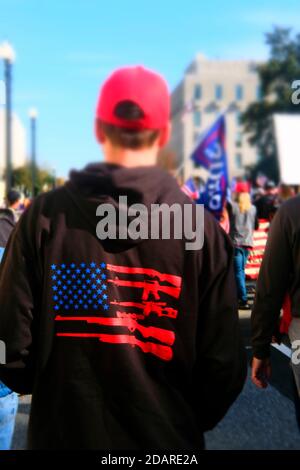 WASHINGTON, D.C.: LE 14 NOVEMBRE 2020- des milliers de partisans du président américain Donald Trump assistent à la million de mars Maga aka marche de Trump qui s'est tenue à Freedom Plaza et le long des rues de Washington, DC dans l'espoir d'obtenir la victoire pour un nouveau mandat pour le président Trump qui par toutes les indications qu'il a perdu à l'élection du président Joe Biden le 14 novembre 2020 à Washington, DC les partisans marchaient dans les rues de D.C. de la place de la liberté au bâtiment de la Cour suprême pour un rassemblement. Crédit photo: Mpi43/MediaPunch crédit: MediaPunch Inc/Alamy Live News Banque D'Images