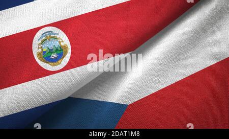 Costa Rica et République tchèque deux drapeaux tissu textile, texture textile Banque D'Images
