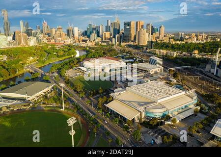 Vidéo aérienne du Melbourne Park, qui accueille le tournoi de tennis Australian Open Banque D'Images