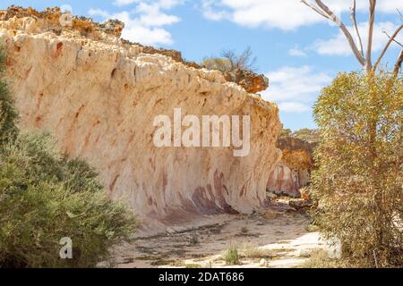 Le soi-disant Breakaways sur la route Hyden-Norseman, Australie occidentale Banque D'Images