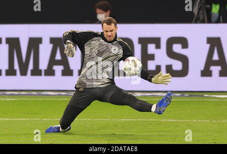 Leipzig, Allemagne. 14 novembre 2020. Firo: 14.11.2020 football, football: UEFA NATIONS LEAGUE, Landerspiel Nationalmannschaft Allemagne, GER - Ukraine 3: 1 goalwart Manuel NEUER, GER, Warming up | usage dans le monde crédit: dpa/Alamy Live News Banque D'Images