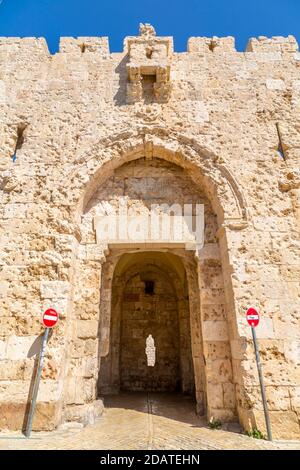 Trous de tir à la porte de Sion dans la vieille ville, la vieille ville, site du patrimoine mondial de l'UNESCO, Jérusalem, Israël, Moyen-Orient Banque D'Images