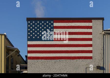 BARRE, VERMONT, États-Unis - 20 FÉVRIER 2020 : drapeau des États-Unis d'Amérique peint sur un mur Banque D'Images