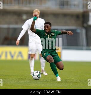 Tallaght Stadium, Dublin, Leinster, Irlande. 15 novembre 2020. 2021 Championnat d'Europe de moins de 21 ans qualificateur, Irlande de moins de 21 ans contre Iceland U21; Michael Obafemi sur le ballon pour la République d'Irlande crédit: Action plus Sports/Alamy Live News Banque D'Images