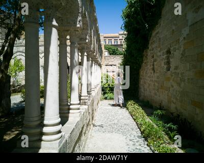 Palerme, Italie, juillet 2020. Le cloître de l'UNESCO 'Chiesa di San Giovanni degli Eremiti' une ancienne église de style arabo-normand Banque D'Images