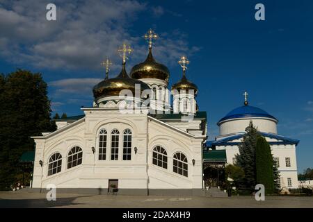 Cathédrale Sainte-Trinité et cathédrale de la mère de Dieu de Géorgie, monastère de Raifa. nr. Kazan. Russie. Banque D'Images