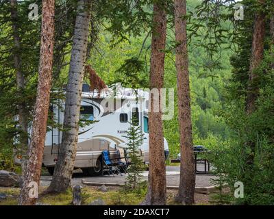 Terrain de camping du lac Jumbo, région des lacs Mesa, Grand Mesa, Colorado. Banque D'Images