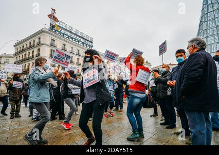 Manifestations contre la fermeture du marché El Rastro, Madrid, Espagne - 15 novembre 2020 Banque D'Images