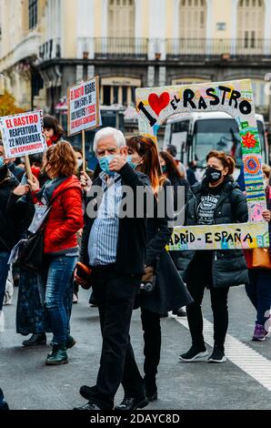 Manifestations contre la fermeture du marché El Rastro, Madrid, Espagne - 15 novembre 2020 Banque D'Images