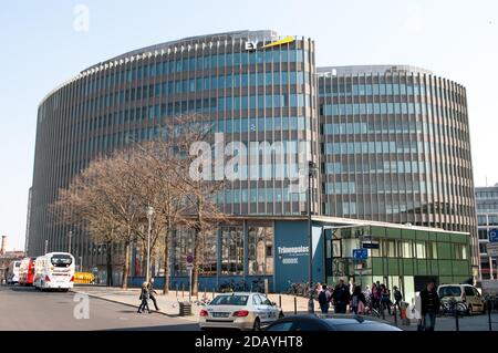 Berlin, Allemagne 7 avril 2019 : immeuble Ernst Young GmbH à Berlin Banque D'Images