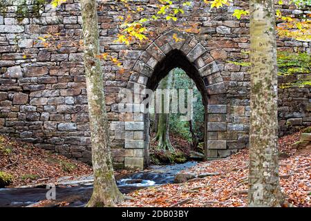 Pont de Poinsett sur Little Gap Creek - réserve du patrimoine de Poinsett Bridge - Travelers Rest, près de Greenville, Caroline du Sud, États-Unis [terminé en 1820, s Banque D'Images