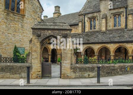 St John's Almshouse, un bâtiment historique du XVe siècle, Sherborne, Dorset, Royaume-Uni Banque D'Images