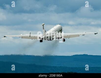 RAF HS Nimrod M. 2 à sa base d'origine à Kinloss, dans le Morayshire ne Ecosse. Banque D'Images