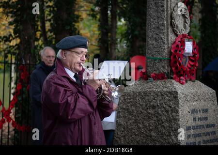 Mémorial de guerre de Brislington, Bristol, Royaume-Uni. 8 novembre 2020. Bien qu'aucune commémoration officielle n'ait eu lieu au Bristol Cenotaph situé dans le centre Banque D'Images