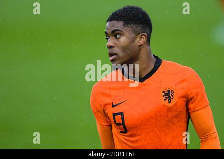 ALMERE, PAYS-BAS - NOVEMBRE 15 : Myron Boadu des pays-Bas U21 lors du match de qualification U21 de l'UEFA Euro entre la Hollande U21 et le Belarus U21 au stade Yanmar le 15 novembre 2020 à Almere, pays-Bas (photo de Gerrit van Keulen/Orange Pictures) Banque D'Images