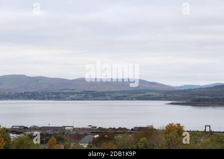 Vue depuis le cimetière Knocknairshill - Greenock, Écosse Banque D'Images