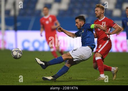 Alessandro Florenzi (Italie) Kamil Jozwiak (Pologne) Lors du match de l'UEFA 'Ligue des Nations 2020-2021' entre l'Italie 2-0 Pologne au stade Mapei le 15 novembre 2020 à Reggio Emilia, Italie. (Photo de Maurizio Borsari/AFLO) Banque D'Images