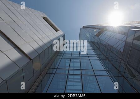 La façade en verre de la Gran Torre Santiago, Chili Banque D'Images