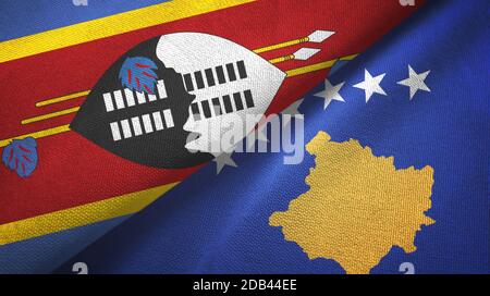 ESwatini et Kosovo deux drapeaux tissu textile, texture textile Banque D'Images