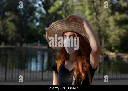 Portrait d'une femme portant un masque, Villa Borghese, Rome, Lazio, Italie Banque D'Images