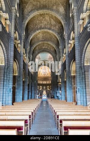 MONACO - AOÛT 13 : intérieur de la cathédrale notre-Dame-Immaculée, alias la cathédrale de Monaco, monument emblématique de la ville de Monaco, alias le Rocher Banque D'Images