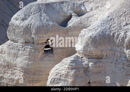 Grottes de Qumran où les manuscrits de la mer Morte ont été trouvés Banque D'Images