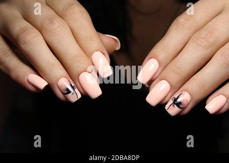 Meilleurs ongles manucure sur de belles femmes Banque D'Images