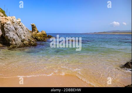 Les belles couleurs se trouvent sur la plage de Mayto à Jalisco, au Mexique. Banque D'Images