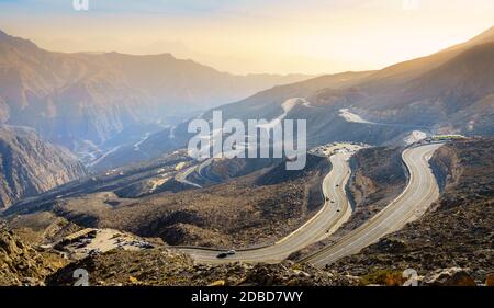 Route de montagne sur Jebel Siae à Ras Al Khaimah, ÉMIRATS ARABES UNIS Banque D'Images