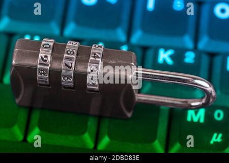 Un cadenas sur un clavier - symbole foto - enregistrer Banque D'Images