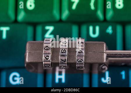 Un cadenas sur un clavier - symbole foto - enregistrer Banque D'Images