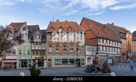 Helmstedt est une petite et ancienne ville allemande de Basse-Saxe. La vieille ville se compose de bâtiments bien restaurés et de rues étroites. Banque D'Images