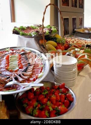 Dîner buffet dans la restauration Restauration Banque D'Images