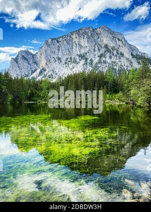 Green Lake Austria, eau de fonte dans les montagnes Banque D'Images