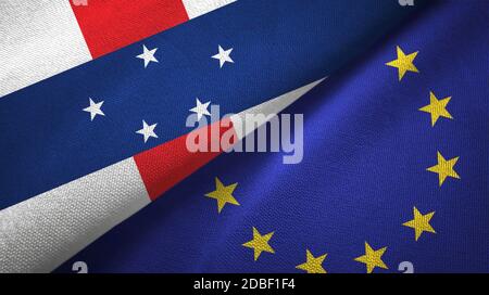 Antilles néerlandaises et Union européenne deux drapeaux tissu textile, texture textile Banque D'Images