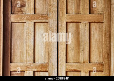 Portes avant d'une église fermées Banque D'Images