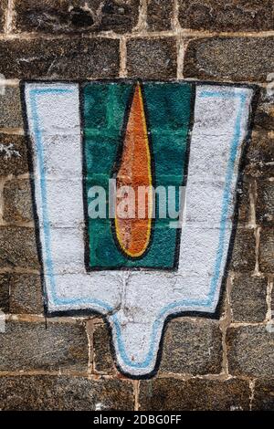 Le Dieu spirituel indien Tilak signe le symbole Vushnu sur le mur du temple hindou. Temple Sri Ranganathaswamy. Tiruchirapalli (Trichy), Tamil Nadu, Inde Banque D'Images