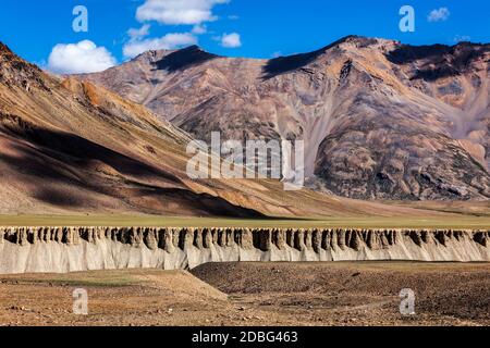 Paysage sur l'autoroute trans-himalayenne Manali Leh dans l'Himalaya. Himachal Pradesh, Inde Banque D'Images