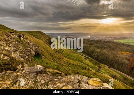 Cheltenham Spa et Hippodrome de Castle Rock à la fin de l'automne, Cleeve Hill, Gloucestershire Banque D'Images